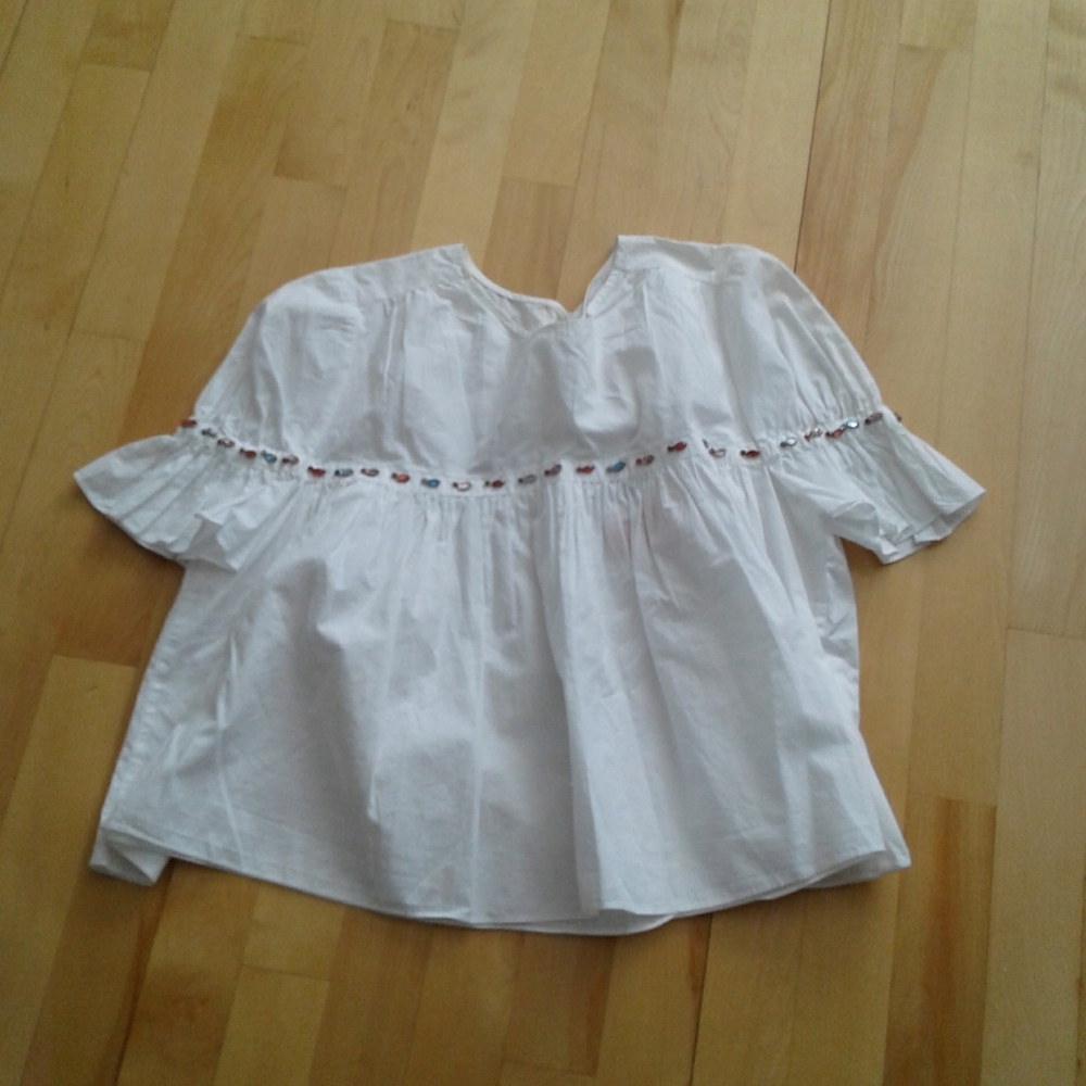 Zara top with colorful embellishments New Sz M  White